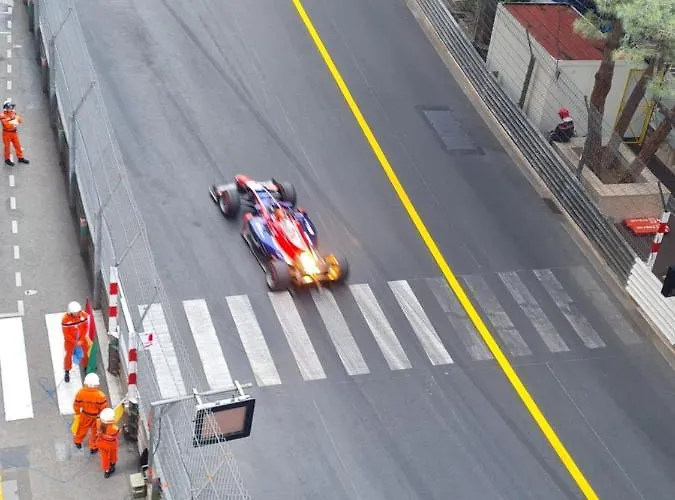 Luxurious On The Grand Prix Track * مونتي كارلو
