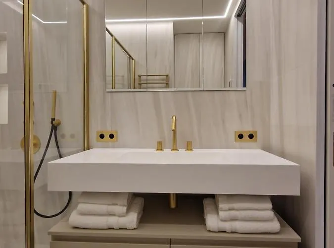 Luxurious On The Grand Prix Track Apartamento